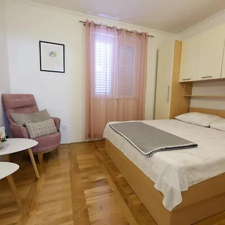 Avdic * Makarska