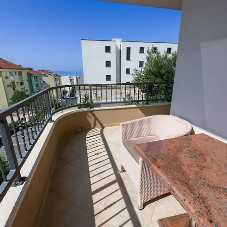 Apartment Avdic *