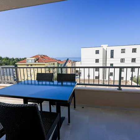 Апартаменты Avdic *