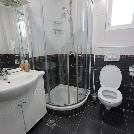Avdic Apartment Makarska