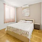 Apartment Avdic *