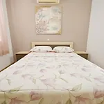 Avdić * Makarska