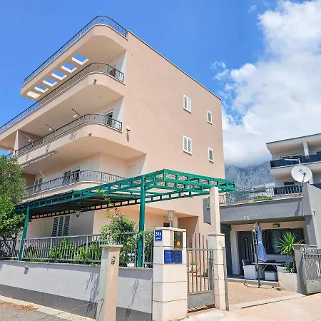 Avdic Apartment Makarska