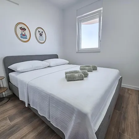 Appartamento Avdic Makarska