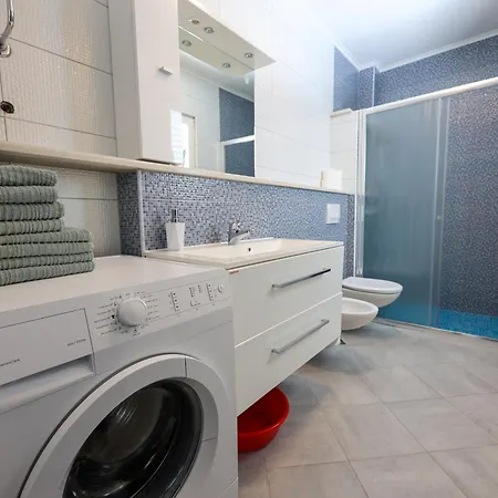 Appartamento Avdic Makarska