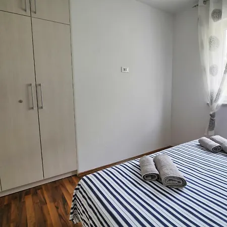 Avdic * Makarska