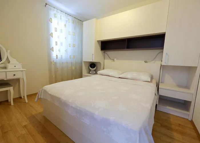 Apartment Avdic Makarska